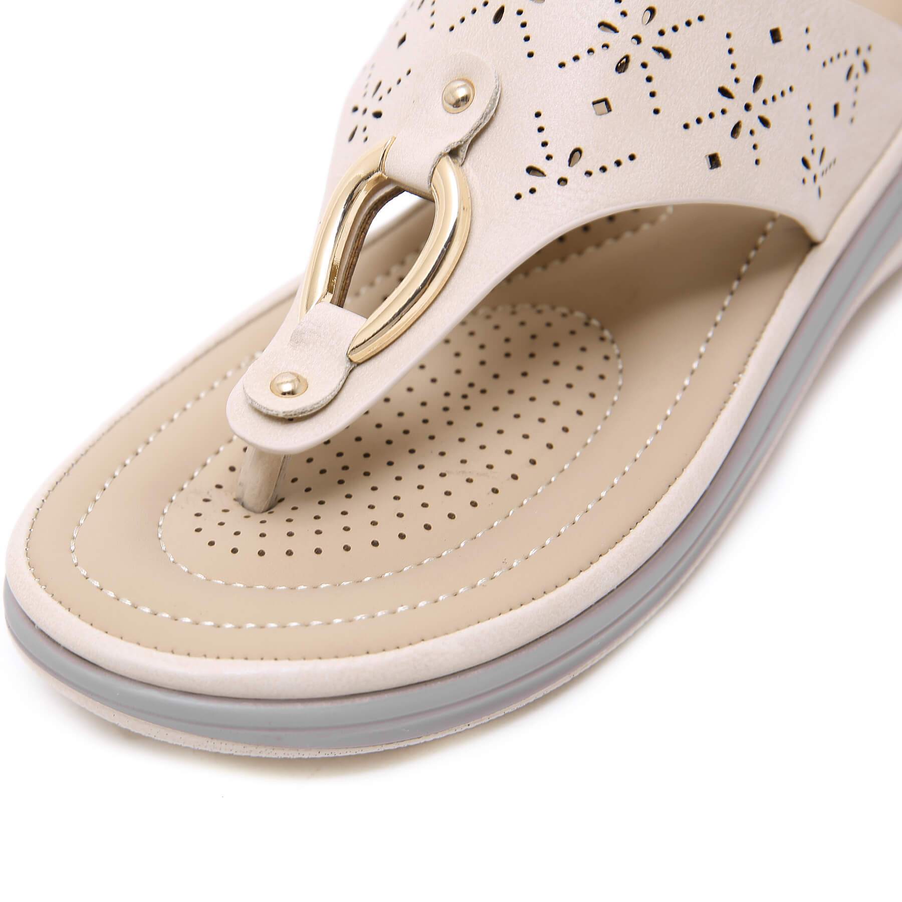 Women's Wedge Clip Toe Sandals - Image 11