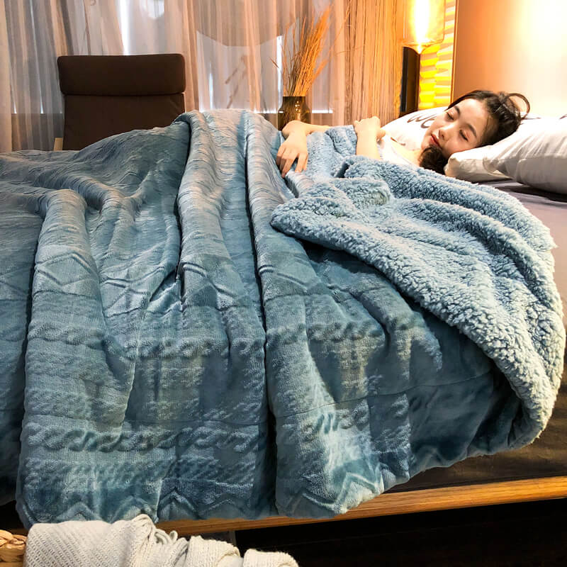 Nivtt Sherpa Fleece Throw Blanket, Plush Blanket Twin Queen Size