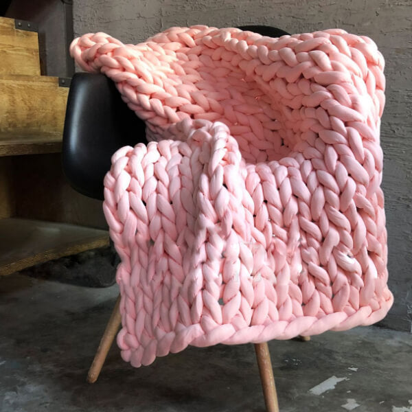 Nivtt Chunky Yarn Blanket - Image 13