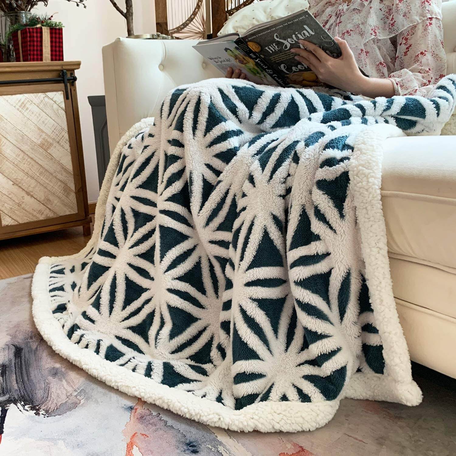 Nivtt Sherpa Fleece Throw Blanket Fuzzy Soft Bed Blanket - Image 16